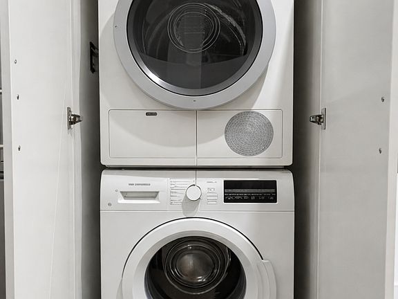 5th image of 102 Norfolk St APT 25