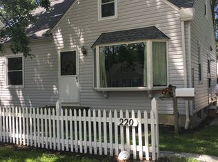 220 Inwood Blvd, Avon Lake, OH 44012