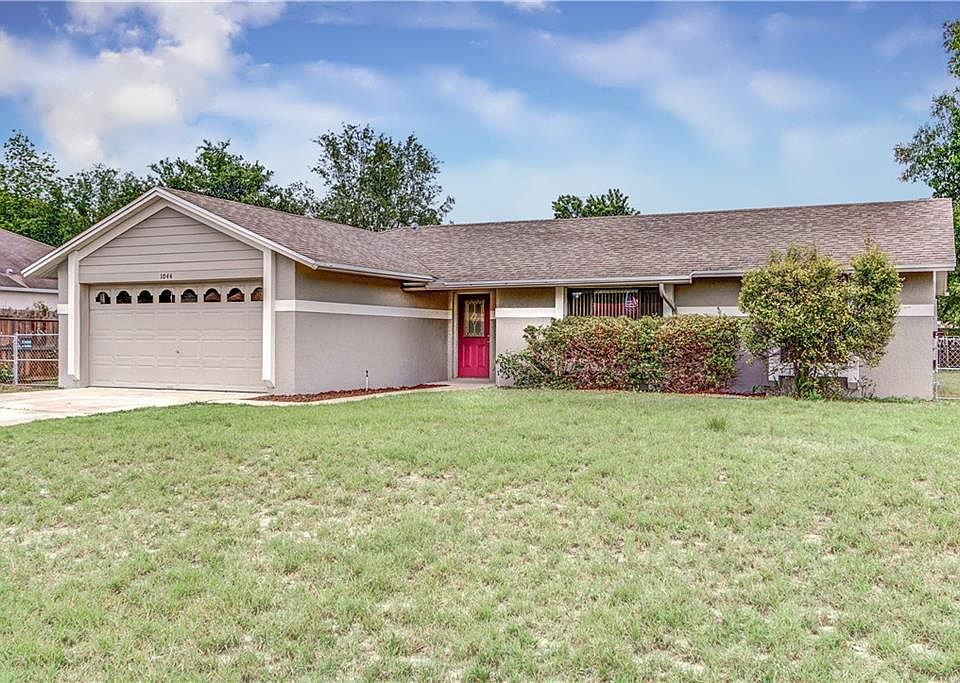 1st image of 1044 Pioneer Dr