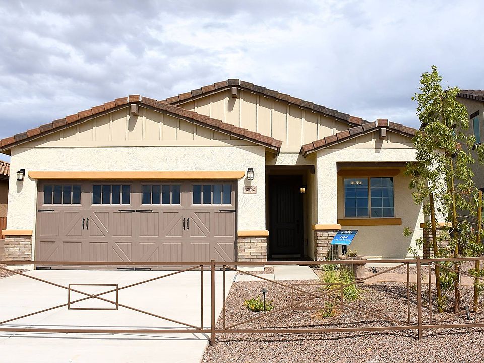 Elevation Eagar-Ext