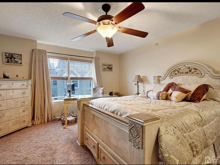 46 Prestwick Way — Photo 6