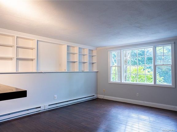 4th image of 34 E Hills Dr #34