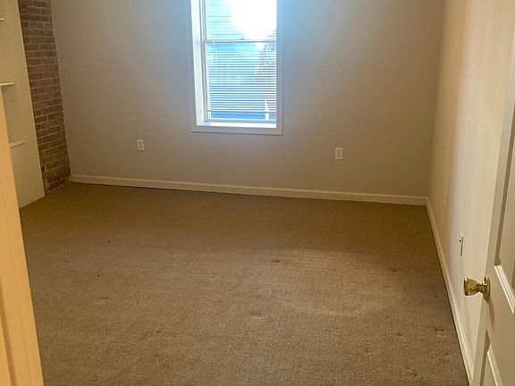2nd image of 144 Duke Of Gloucester St APT 6