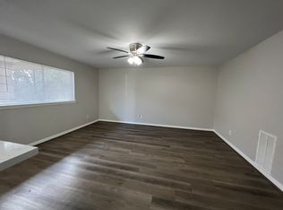 201 S Kaysie St #KAY0112, Angleton, TX 77515