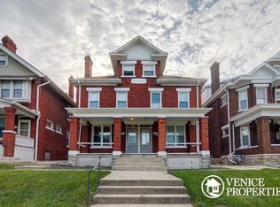 1988 Summit St, Columbus, OH 43201
