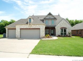 2719 N 17th St, Broken Arrow, OK 74012