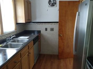 185 Cabot Rd, Rochester, NY 14626