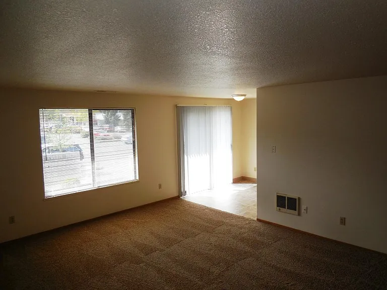 3340 SE Cesar E Chavez Blvd #6 — Photo 4