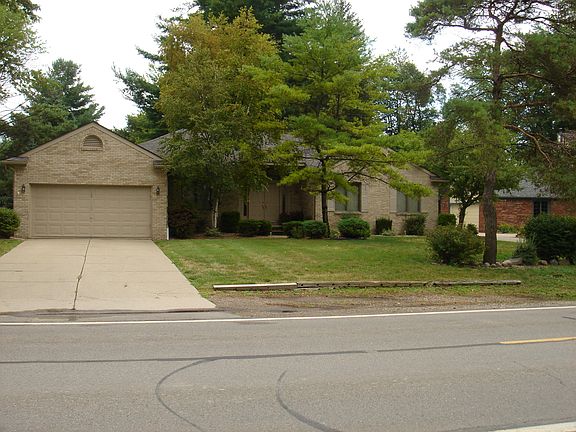 5th image of 38470 Townhall St