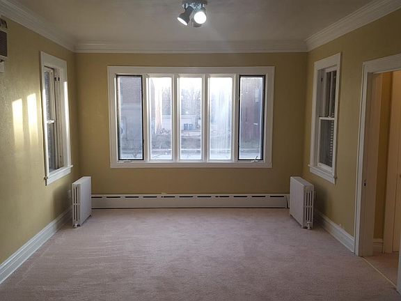 Living/Dining Room Area