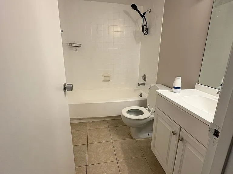 140 Orchid Woods Ct #7D — Photo 16