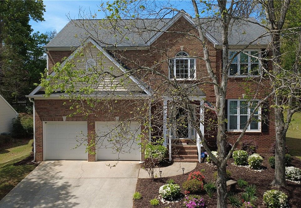 1st image of 108 Waterton Way