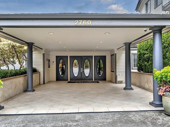 2760 76th Avenue SE #208, Mercer Island, WA 98040