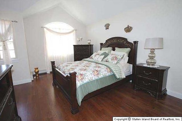 2nd image of 268 Greencroft Ave