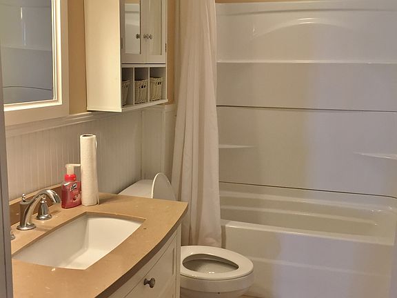 Bathroom - view 2