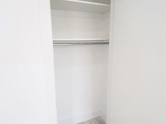 5th image of 220 Kosciusko St #2E