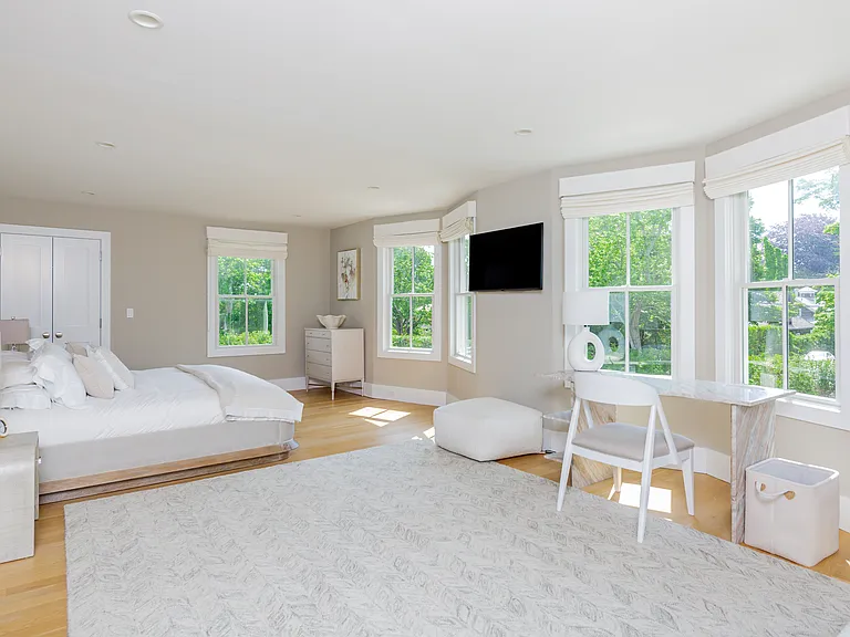 10 Little Cobb Rd — Photo 13