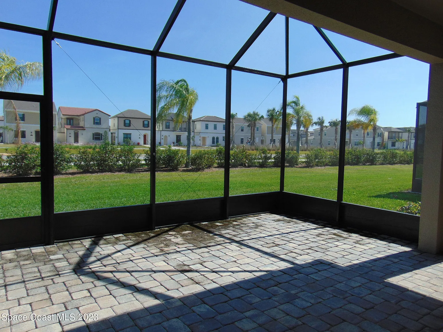 3 bed, 1482 sqft, $2,600 — Photo 3