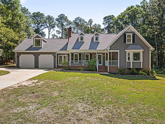 3rd image of 10605 Gardenia Ct