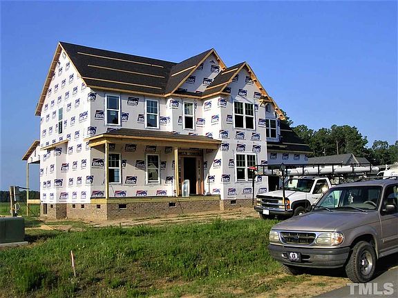 4th image of 50 Edwin Ln #102