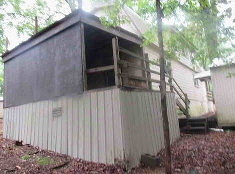 2nd image of 123 Jennie Lane