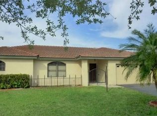 5310 Hawkes Bluff Ave, Davie, FL 33331