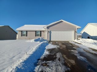 2170 Ridge Ave, Machesney Park, IL 61115