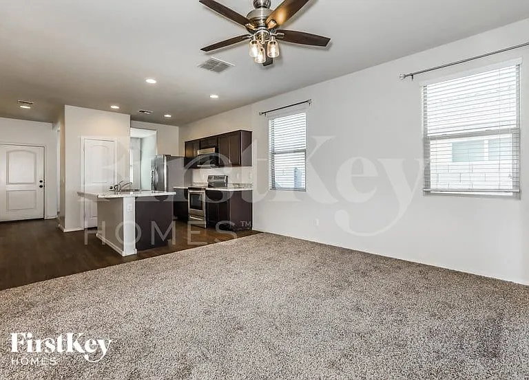 11316 E Cliffrose Ln — Photo 3