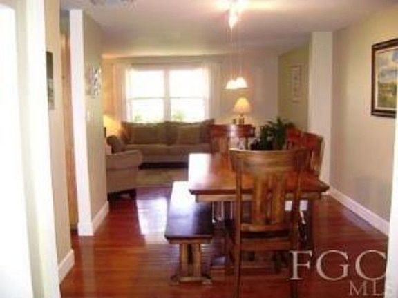 3rd image of 372 Prather Dr