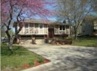 1801 SE Piccadilly St, Blue Springs, MO 64014