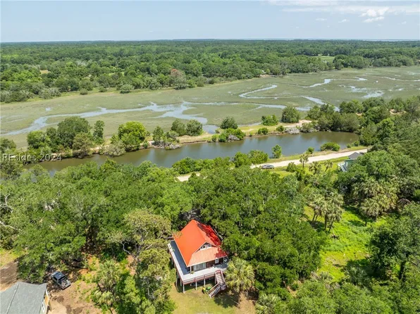 34 Harbor River Cir, Saint Helena Island, SC 29920