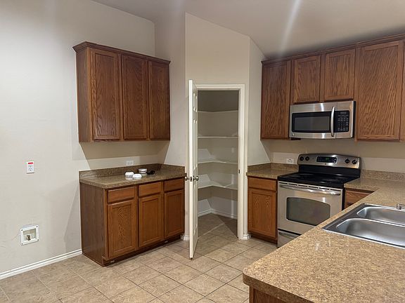 2nd image of 2224 Catherine Ln