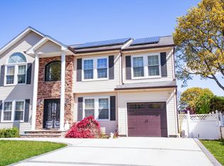 65 Williams Ave, Amityville, NY 11701