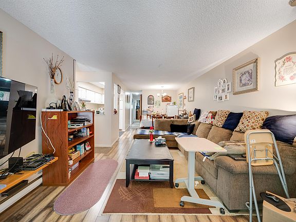 3rd image of 14828 Holly Park Ln