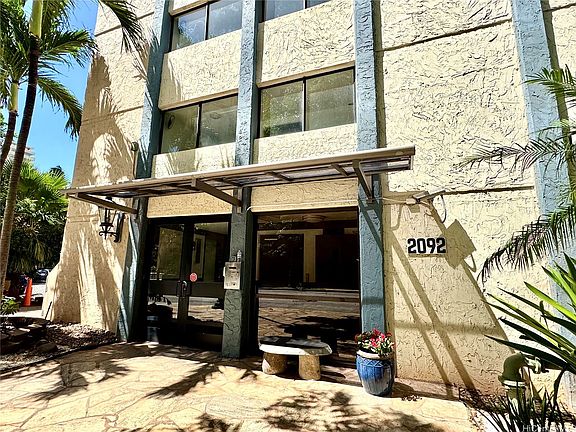 2nd image of 2092 Kuhio Ave APT 1105