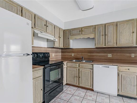 5th image of 1601 W Samano St #3