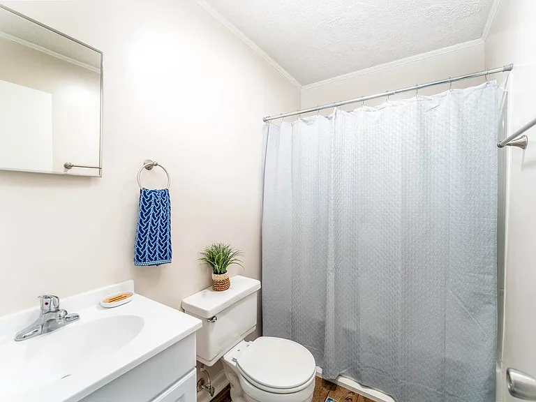 Linville Ridge Apartments — Photo 13