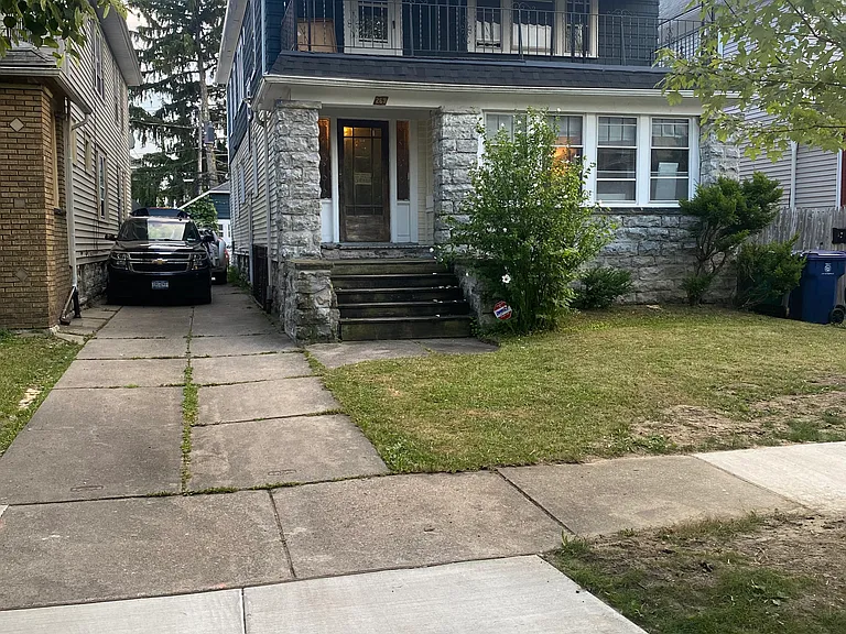 269 Lisbon Ave — Photo 1