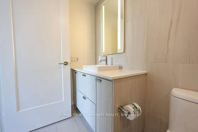 259 The Kingsway #428 — Photo 36