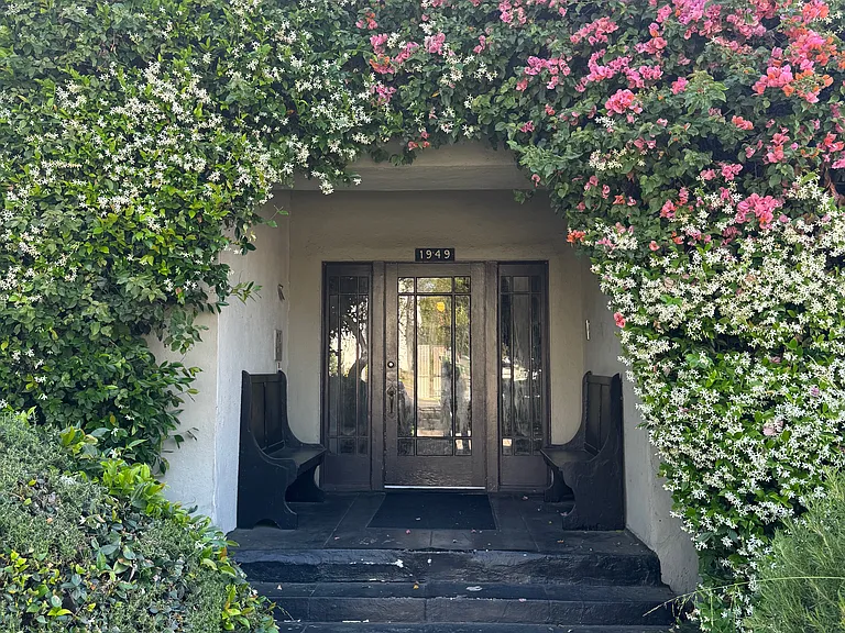 1949 N Vermont Ave #4 — Photo 4