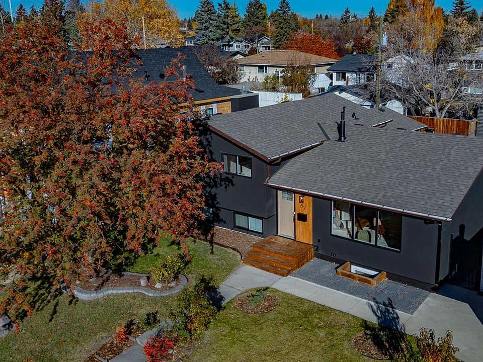 1st image of 67 S Alderwood Close SE