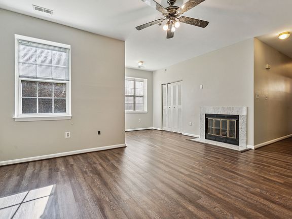 4th image of 604 Rolling Hill Walk APT 102