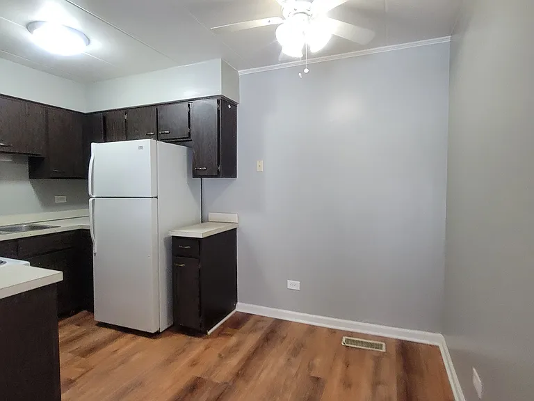 Sandalwood Dr — Photo 6