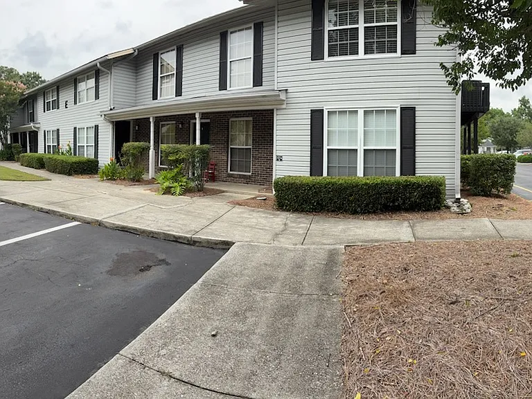 2494 Etiwan Ave #E6 — Photo 14