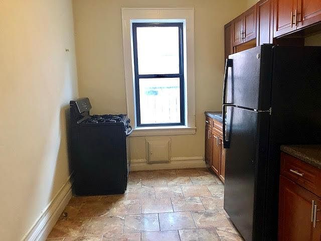 1st image of 182 N Arlington Ave APT 24