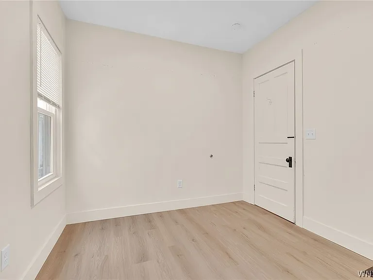 2206 Main St #1 — Photo 25