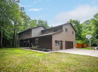 4983 W River Rd, Muskegon, MI 49445