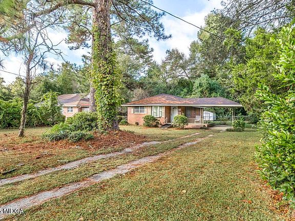 2nd image of 4343 Summerhill Dr
