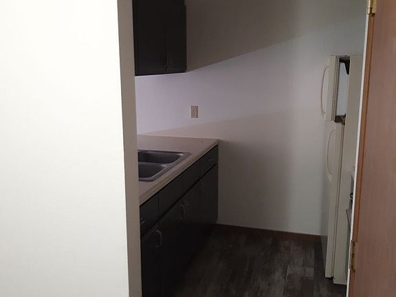 4th image of 307 11th Ave NW APT 304