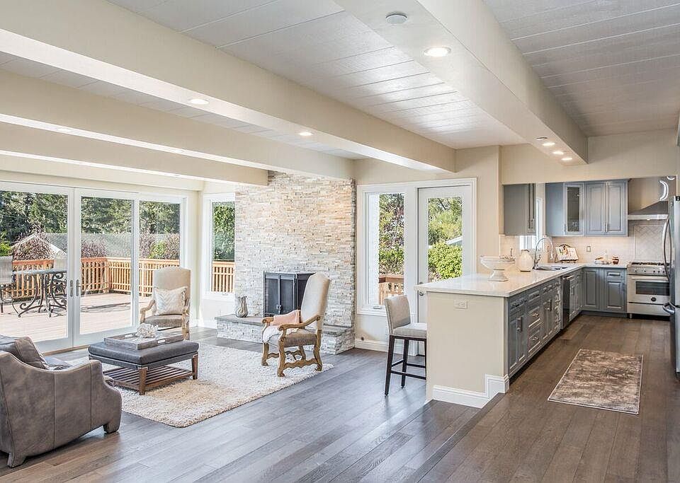 1st image of 1126 Mestres Dr